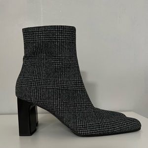 Balenciaga Womens Black Wool Prince Of Wales Ankle Boots (2018)